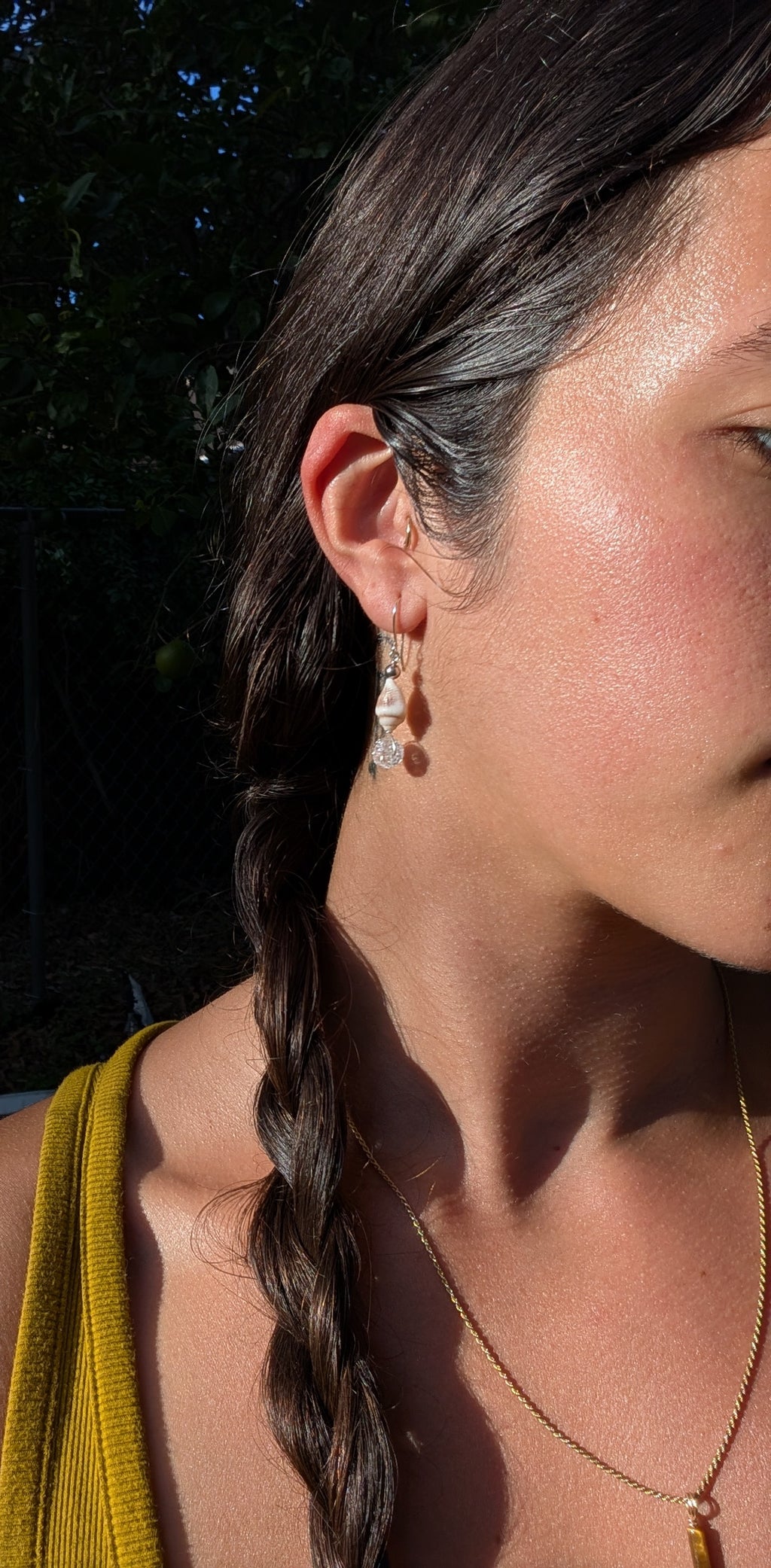Eloise- Mini Conch Shell & Fractured Quartz Earrings