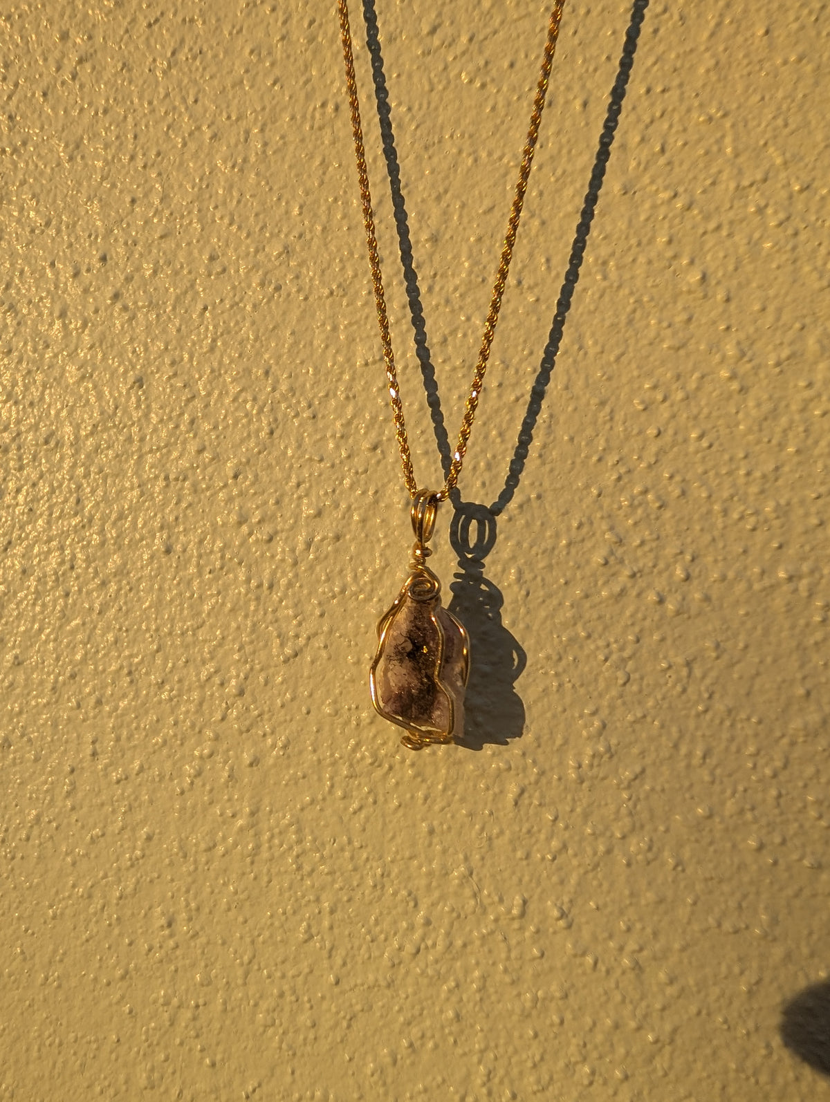 catalog-warpped-amethyst-pendant.jpg